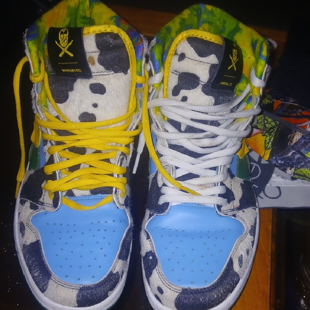 Nike Yellow and White High-Top Sneakers